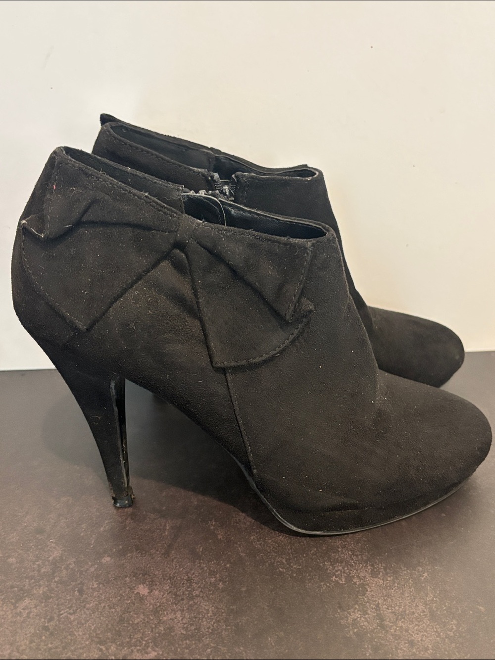 Impo Women's Black Suede Bow Ankle Boots sz 7 - Picture 1 of 6